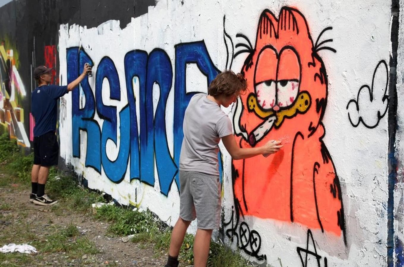 15 Must-Visit Prague Street Art and Graffiti Routes: A Colorful Journey into Urban Creativity