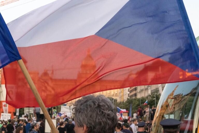 Odkryj tajemnice Pragi: życie w Czechach oczami cudzoziemców