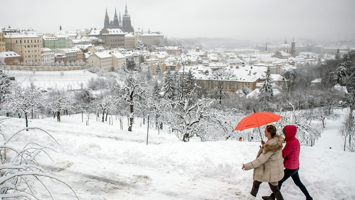Surviving the Czech Winter: Essential Tips for Handling Frosty Czech Cities