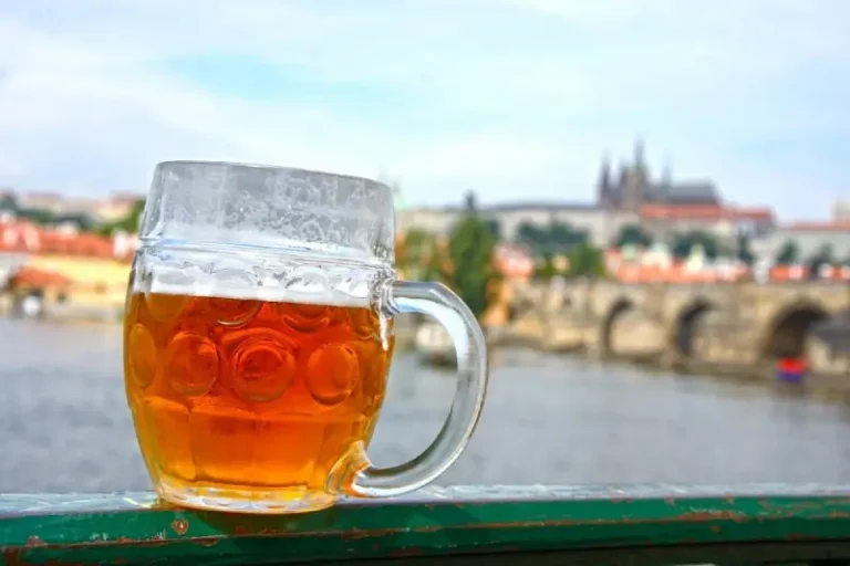 Jak najít bydlení v Praze bez znalosti češtiny: 7 nepostradatelných tipů